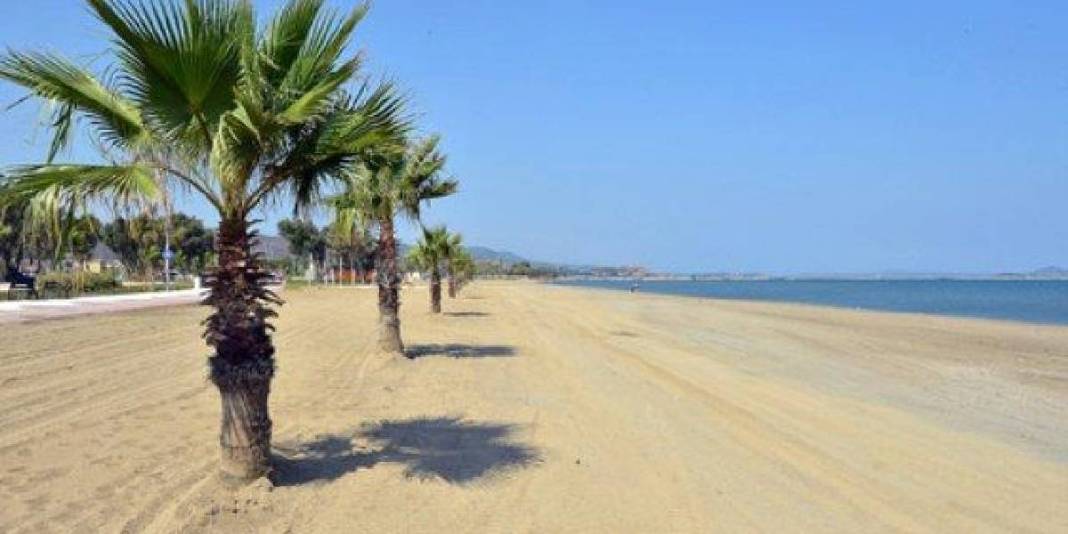 Yüzme bilmeyenler için cennet köşe! Ege’nin en güvenli plajı: İncecik kumu, çarşaf gibi denizi mest ediyor! 7